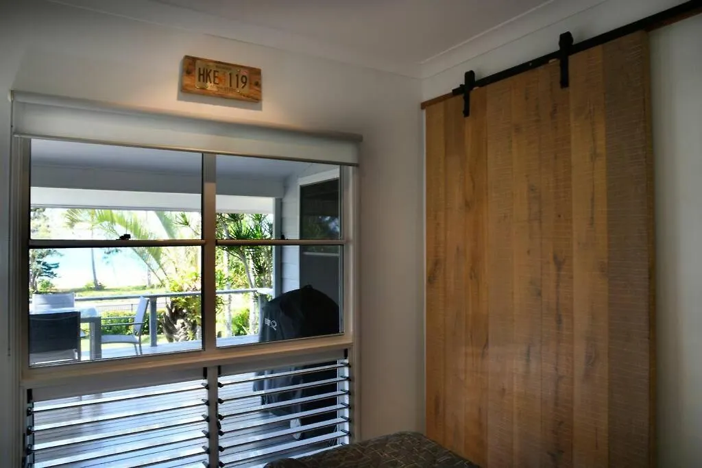 Ohana - Beachfront Holiday House South Mission Beach